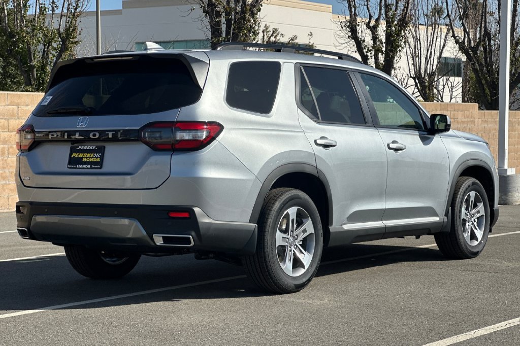 New 2026 Honda Pilot EX-L image 4