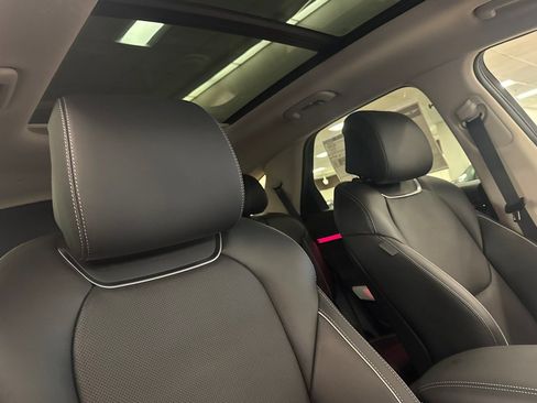 New 2026 Genesis GV70 2.5T Advanced AWD/4WD image 17