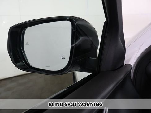 Used 2024 Jeep Grand Cherokee L Laredo AWD/4WD image 4