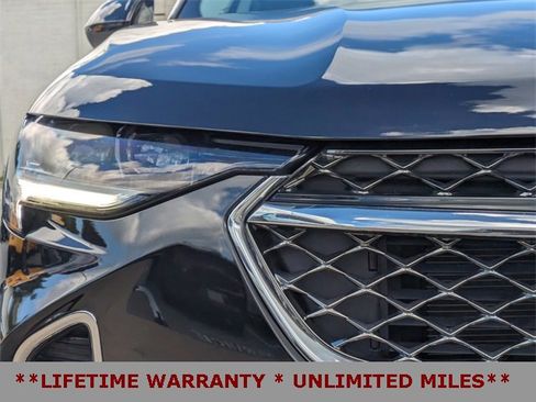 Used 2023 Buick Envision Avenir image 11