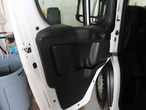 Used 2024 RAM ProMaster 3500 w/ Delivery Van Package FWD image 9