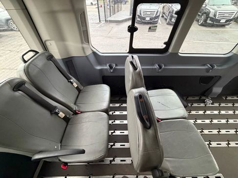 Used 2019 Ford Transit 350 XL image 35