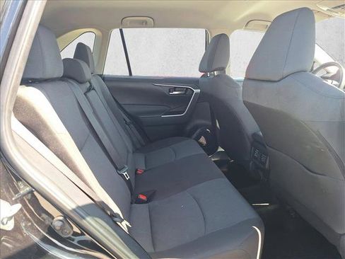 Used 2025 Toyota RAV4 XLE FWD image 18