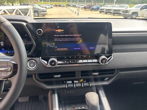New 2026 Chevrolet Colorado Trail Boss AWD/4WD image 36