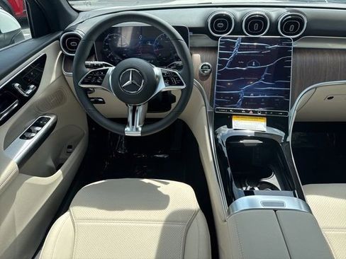 New 2026 Mercedes-Benz GLC 300 4MATIC image 11