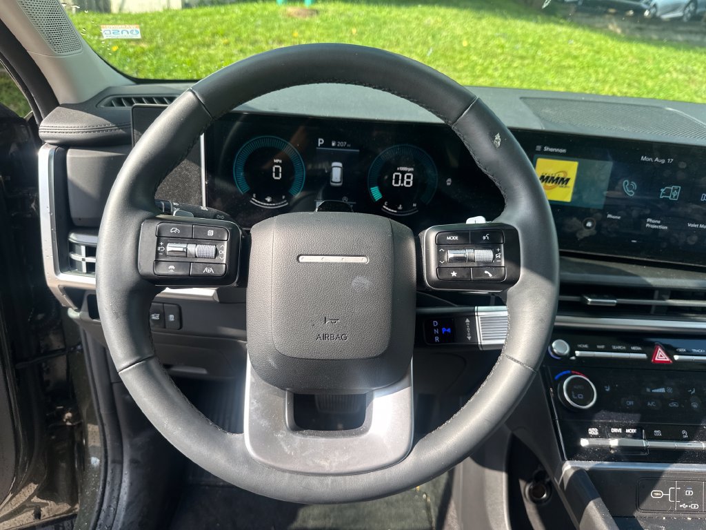 Used 2025 Hyundai Santa Fe SEL AWD/4WD image 42