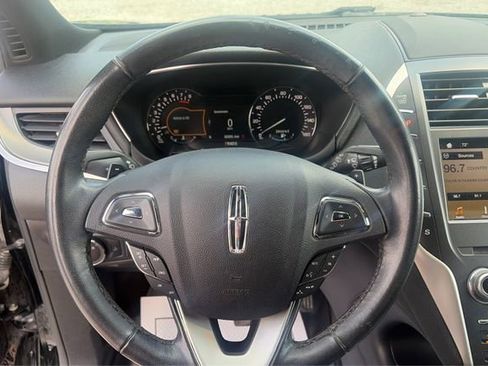Used 2017 Lincoln MKC Premiere FWD image 16