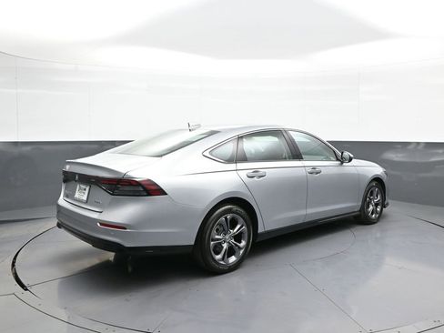 Certified 2025 Honda Accord EX-L image 9