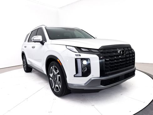 Used 2024 Hyundai Palisade Limited FWD image 15