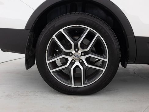 Used 2017 Ford Explorer Sport w/ Equipment Group 401A AWD/4WD image 19