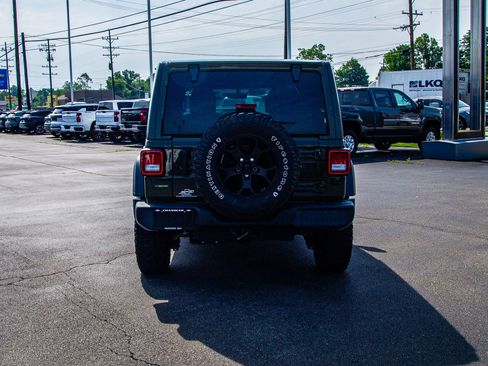Used 2022 Jeep Wrangler Unlimited Sport AWD/4WD image 6