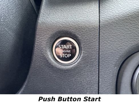 Used 2024 Nissan Frontier SL w/ Technology Package image 10