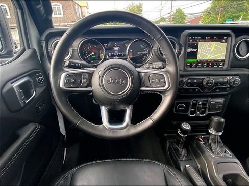 Used 2023 Jeep Wrangler Unlimited Sahara w/ Cold Weather Group AWD/4WD image 11