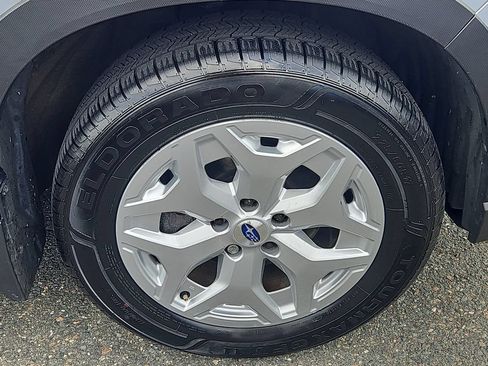 Used 2021 Subaru Forester AWD/4WD image 10