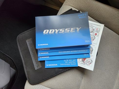 Used 2013 Honda Odyssey EX image 17