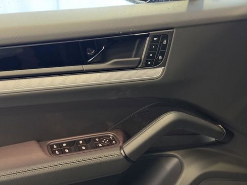 New 2026 Porsche Cayenne S image 14