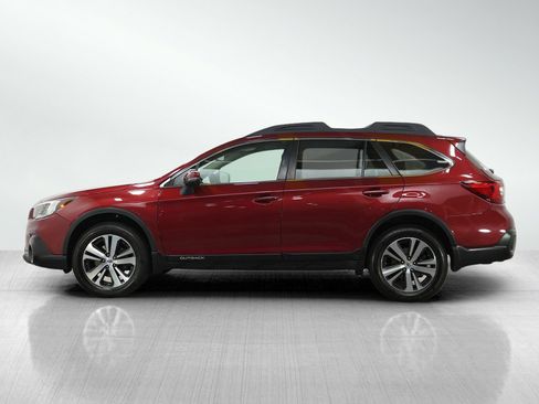 Used 2019 Subaru Outback 3.6R Limited image 2