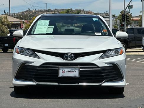 Used 2023 Toyota Camry XLE w/ Navigation Package FWD image 7