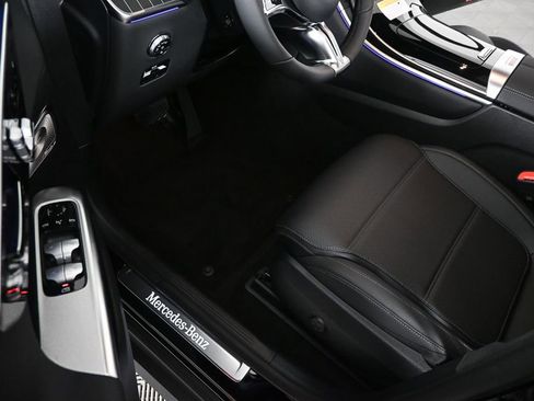 New 2026 Mercedes-Benz GLC 300 image 7