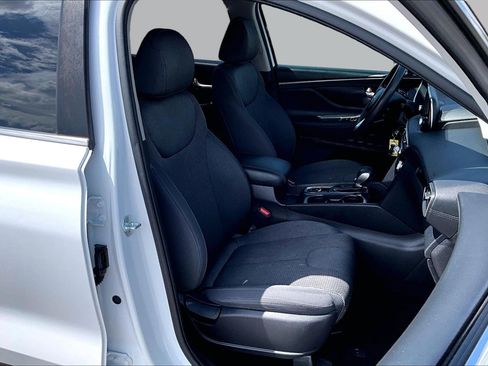 Used 2019 Hyundai Santa Fe SE FWD image 7