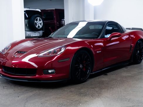 Used 2011 Chevrolet Corvette Z06 image 3