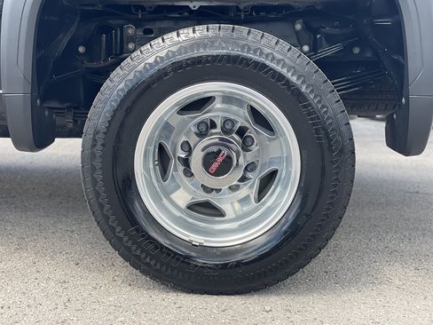 Used 2020 GMC Sierra 3500 Denali w/ Technology Package AWD/4WD image 31