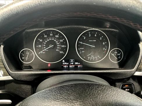 Used 2018 BMW 330i xDrive Sedan w/ Convenience Package image 25