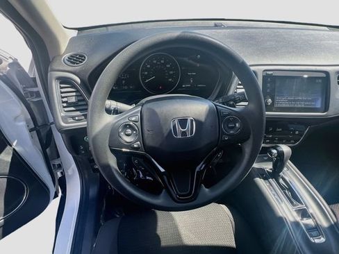 Used 2020 Honda HR-V EX image 11