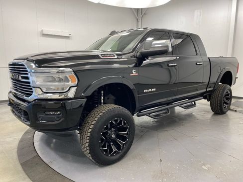 Used 2020 RAM 2500 Laramie AWD/4WD image 3