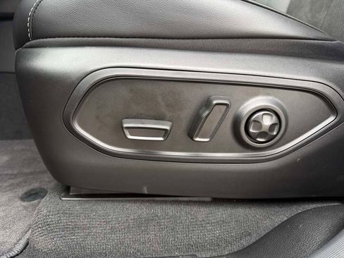 New 2026 Jeep Grand Cherokee Altitude image 28