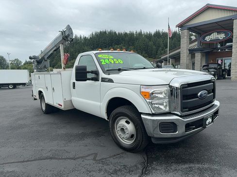 Used 2016 Ford F350 XL w/ XL Appearance Package RWD image 4