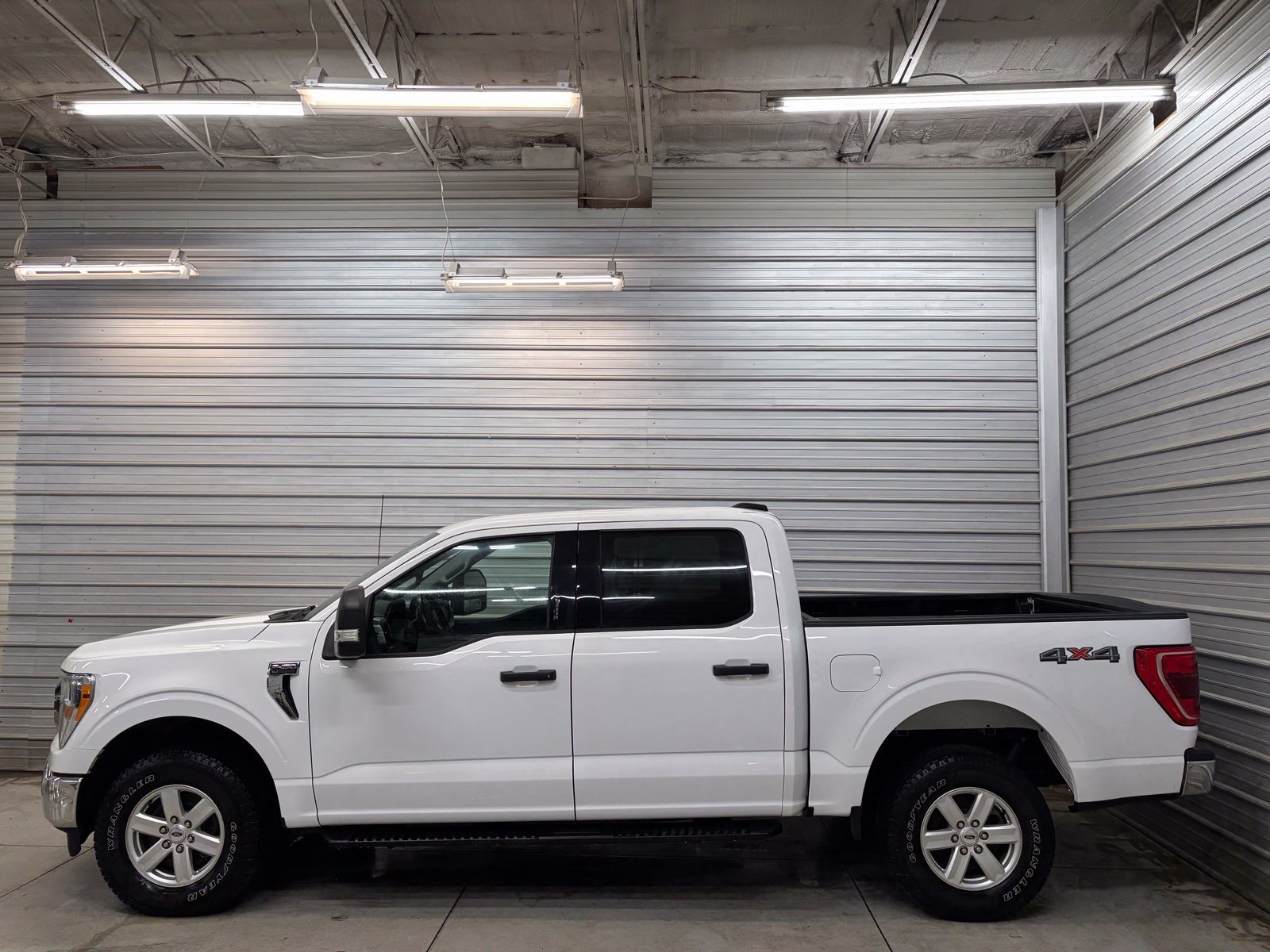 Used 2021 Ford F150 XLT w/ Equipment Group 301A Mid AWD/4WD image 8