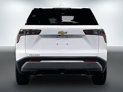 New 2027 Chevrolet Equinox LT w/ Convenience Package II