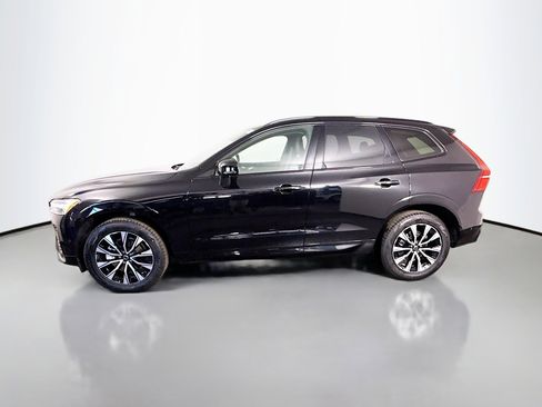 Used 2025 Volvo XC60 B5 Plus image 6