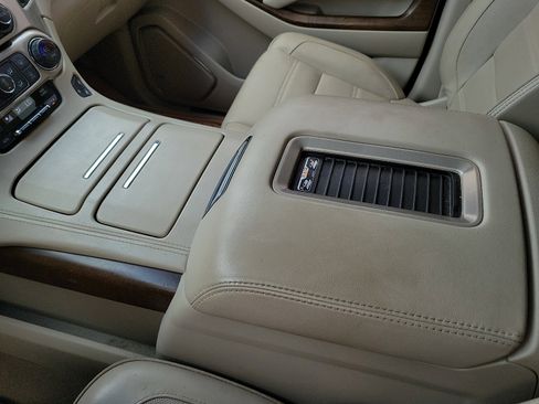 Used 2019 GMC Yukon Denali w/ Denali Ultimate Package AWD/4WD image 20