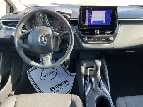 Used 2025 Toyota Corolla LE FWD image 14