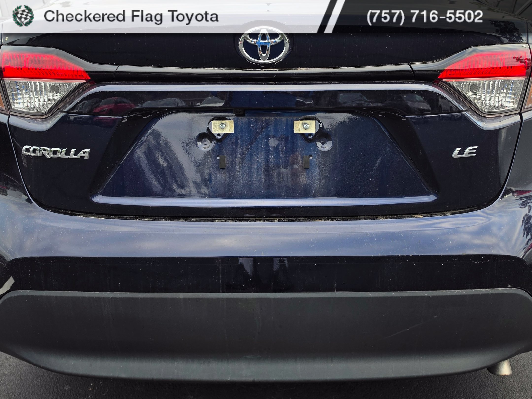 Used 2025 Toyota Corolla LE FWD image 7