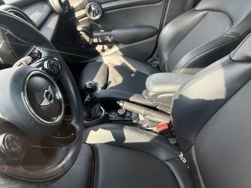 Used 2016 MINI Cooper 4-Door Hardtop FWD image 7