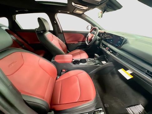 New 2025 Kia K4 GT-Line image 29