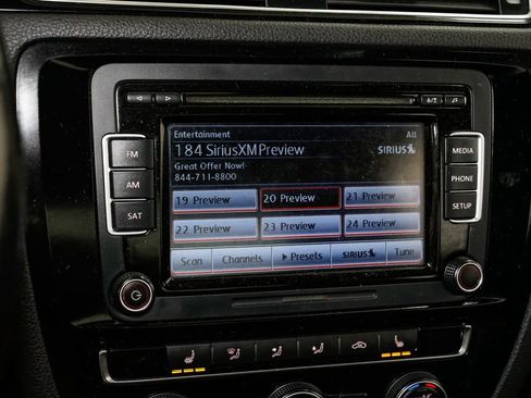 Used 2015 Volkswagen Jetta GLI SE image 14