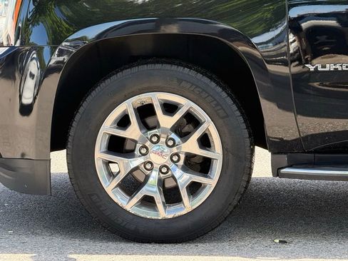 Used 2019 GMC Yukon SLE w/ SLE Value Package AWD/4WD image 10