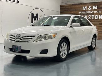 Used 2011 Toyota Camry LE image 1