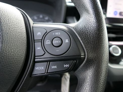 Used 2023 Toyota Corolla LE w/ Carpet Mat Package (TMS) image 17