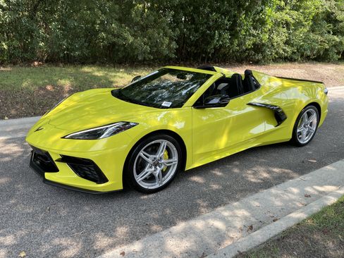 Used 2022 Chevrolet Corvette Stingray Preferred Conv w/ Battery Protection Package RWD image 35
