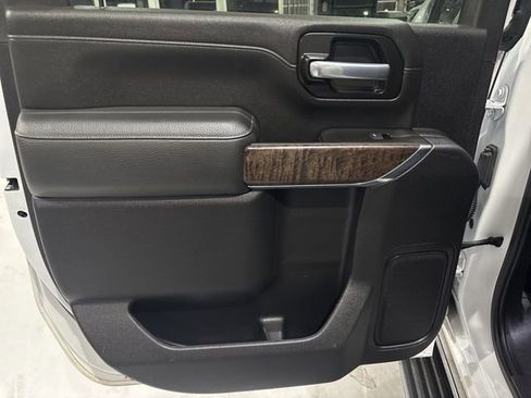 Used 2021 GMC Sierra 3500 Denali w/ Denali Ultimate Package AWD/4WD image 25