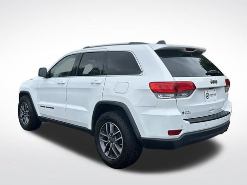 Used 2019 Jeep Grand Cherokee Laredo w/ Laredo X Package RWD image 4