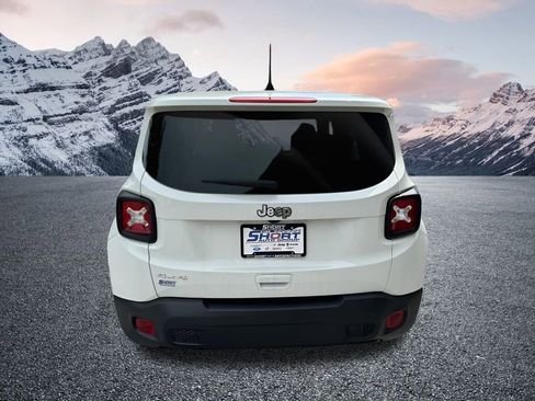 New 2023 Jeep Renegade Latitude image 37