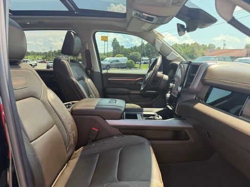 Used 2025 RAM 1500 Limited AWD/4WD image 34