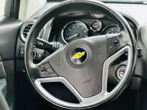 Used 2013 Chevrolet Captiva Sport LS FWD image 12