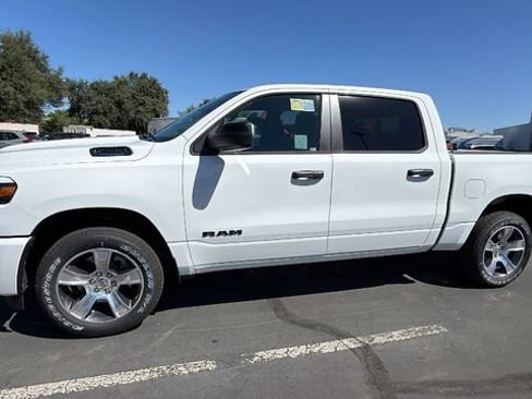 New 2026 RAM 1500 Express AWD/4WD image 7